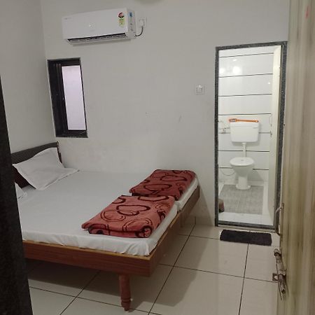Kesav Homstay Dwārka المظهر الخارجي الصورة