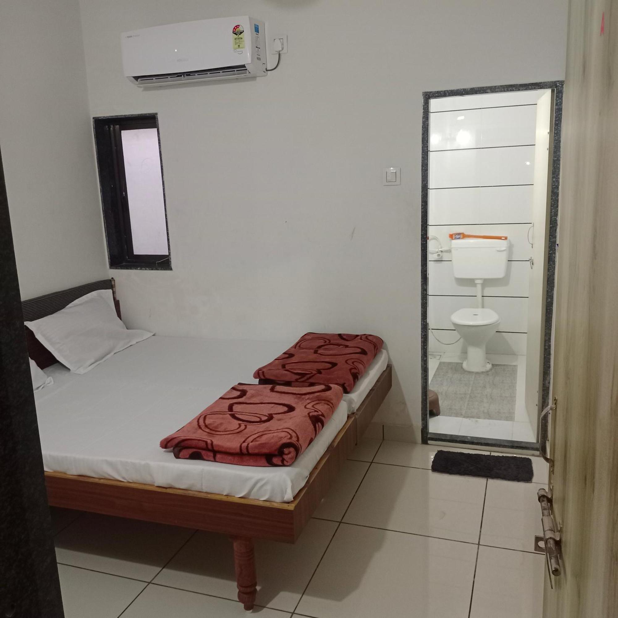 Kesav Homstay Dwārka المظهر الخارجي الصورة